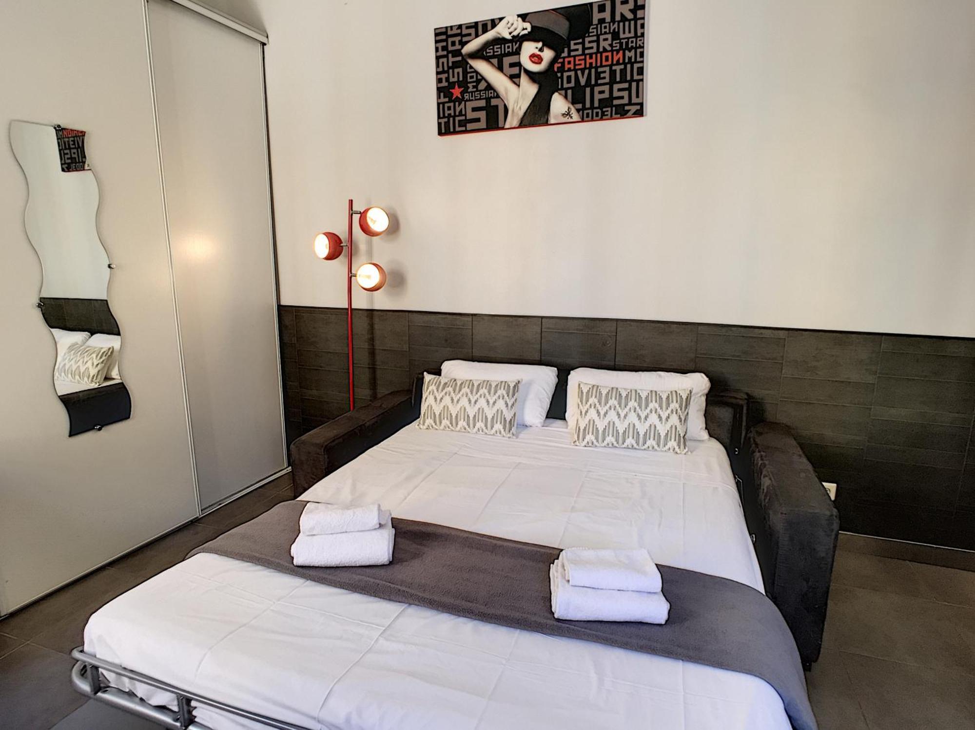 Nestor&Jeeves - Red Touch - Central - Close Sea Nice Luaran gambar